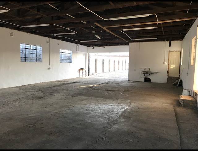 350M² MINI FACTORY TO LET IN CLAIRWOOD